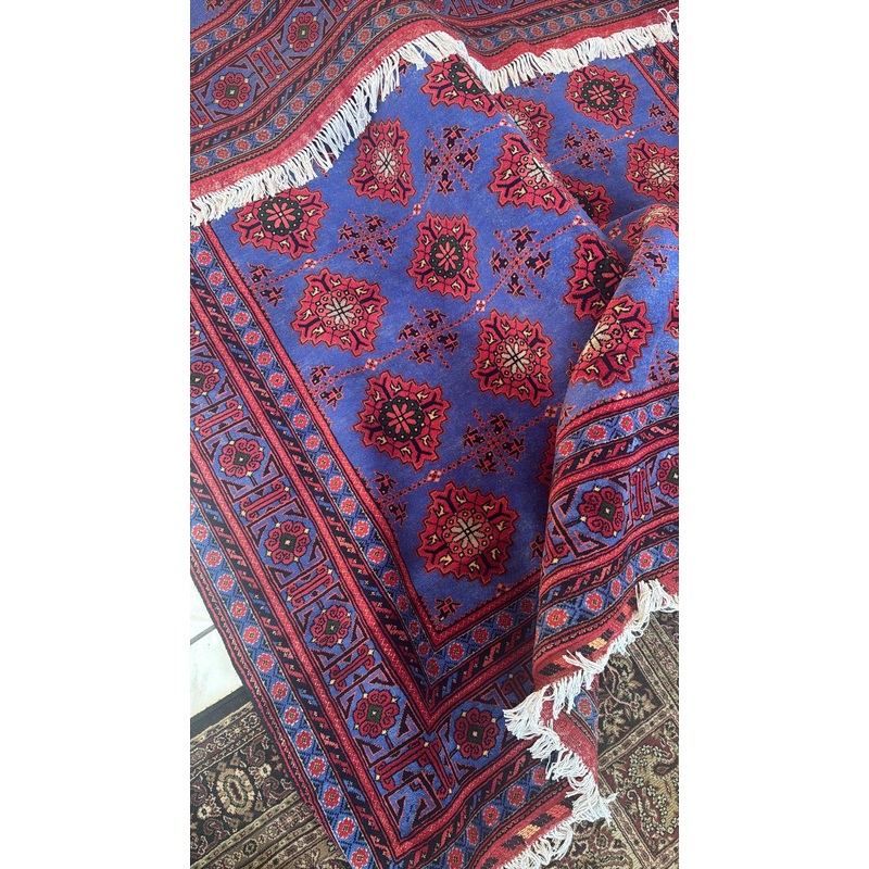 Hand-knotted Afghani rug 66 x 96