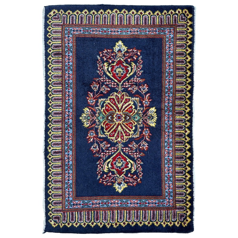 Incredible Persian Keshan Rug 26 x 36