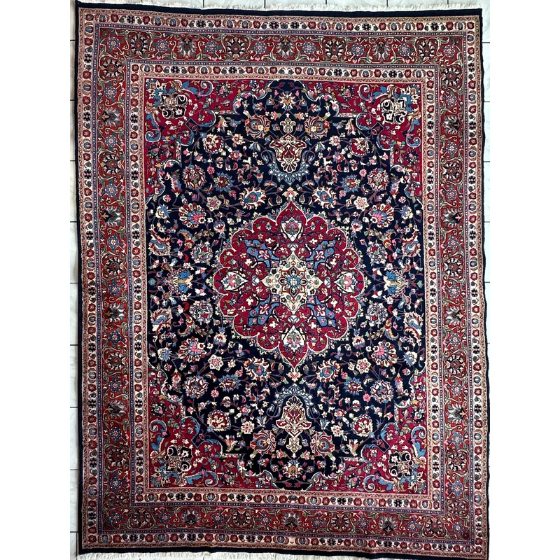 Persian Mashhad Hand Knotted Wool Area Rug 99 x 133