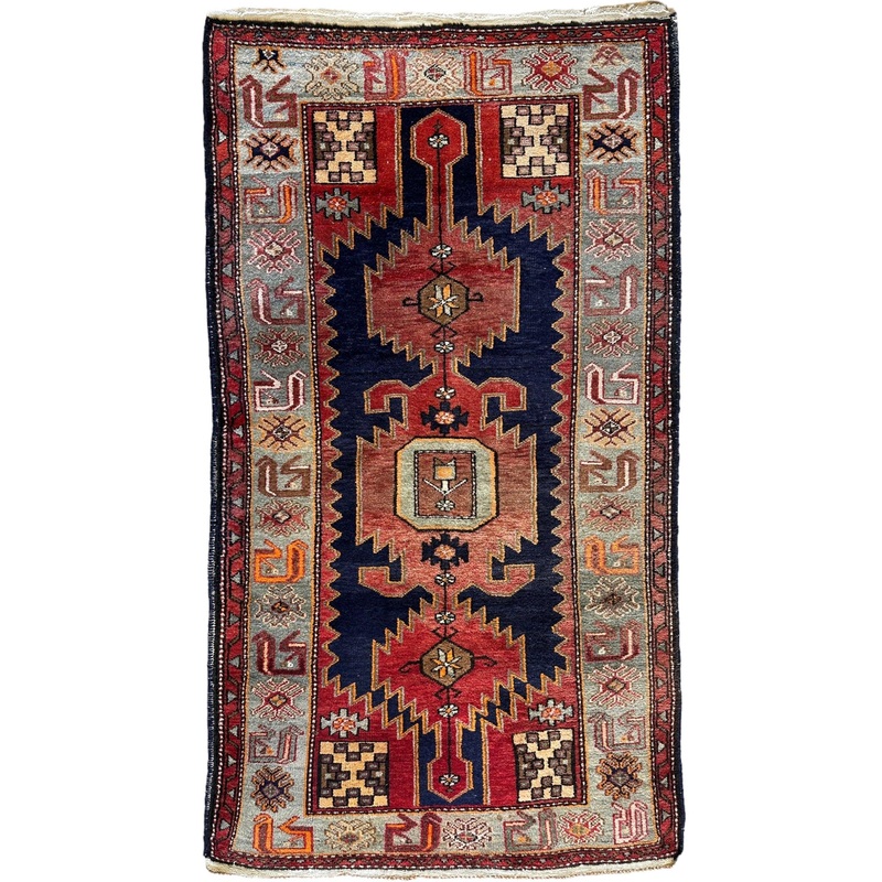 Vintage Hand knotted Natural Dyes Persian Koliai Rug 39 x 69