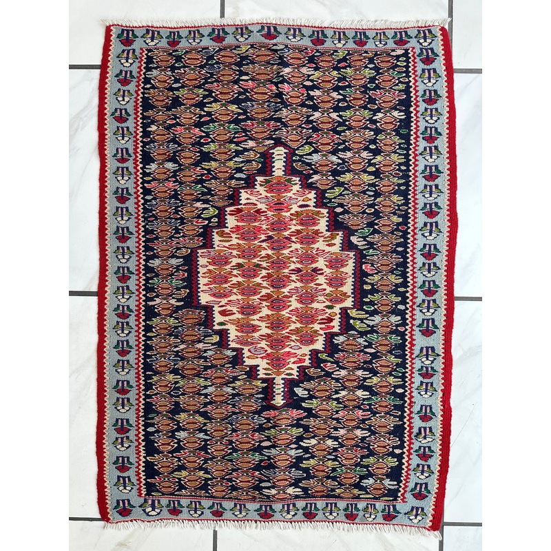 Exquisite Vintage Small Handmade Flatwooven Senneh Rug 22 x 34